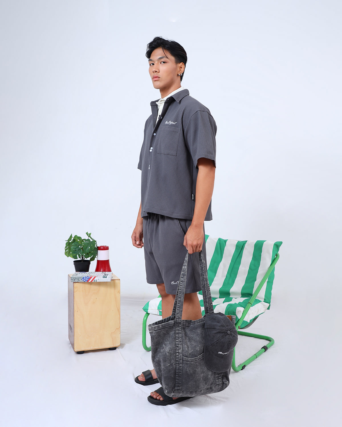 Minimalist Capsule - Lookbook Image 7