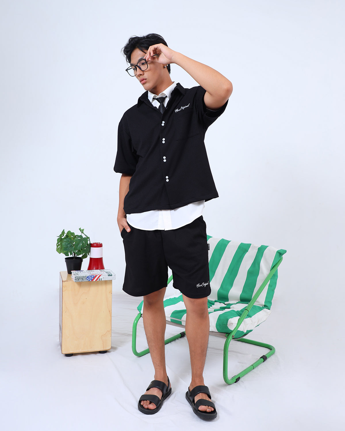 Minimalist Capsule - Lookbook Image 6