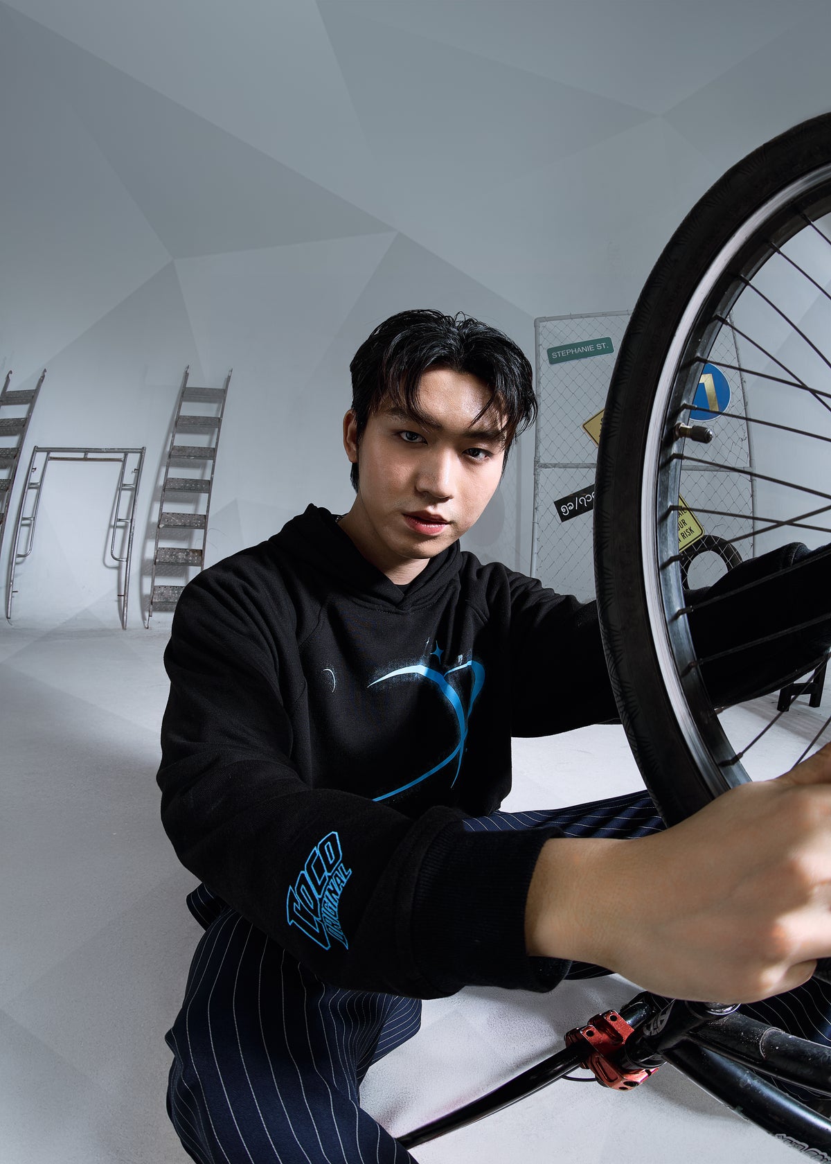 COCO ORIGINAL x OPPO - Lookbook Image 2